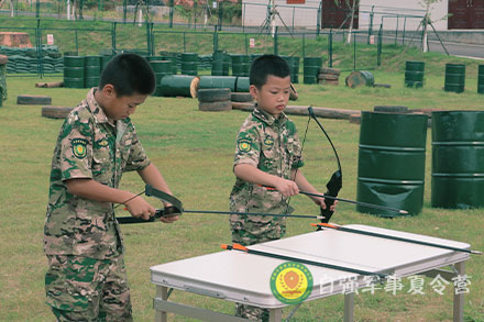 夏令营弓箭射击